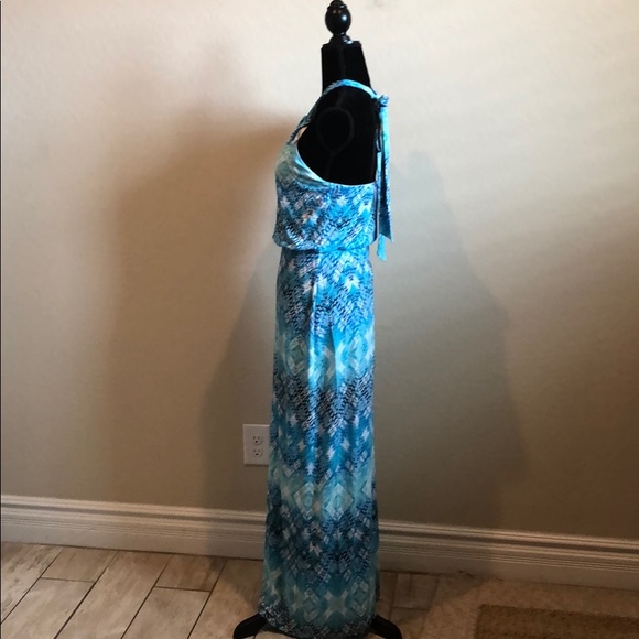 Cynthia Rowley Halter Maxi Dress - Picture 2 of 8